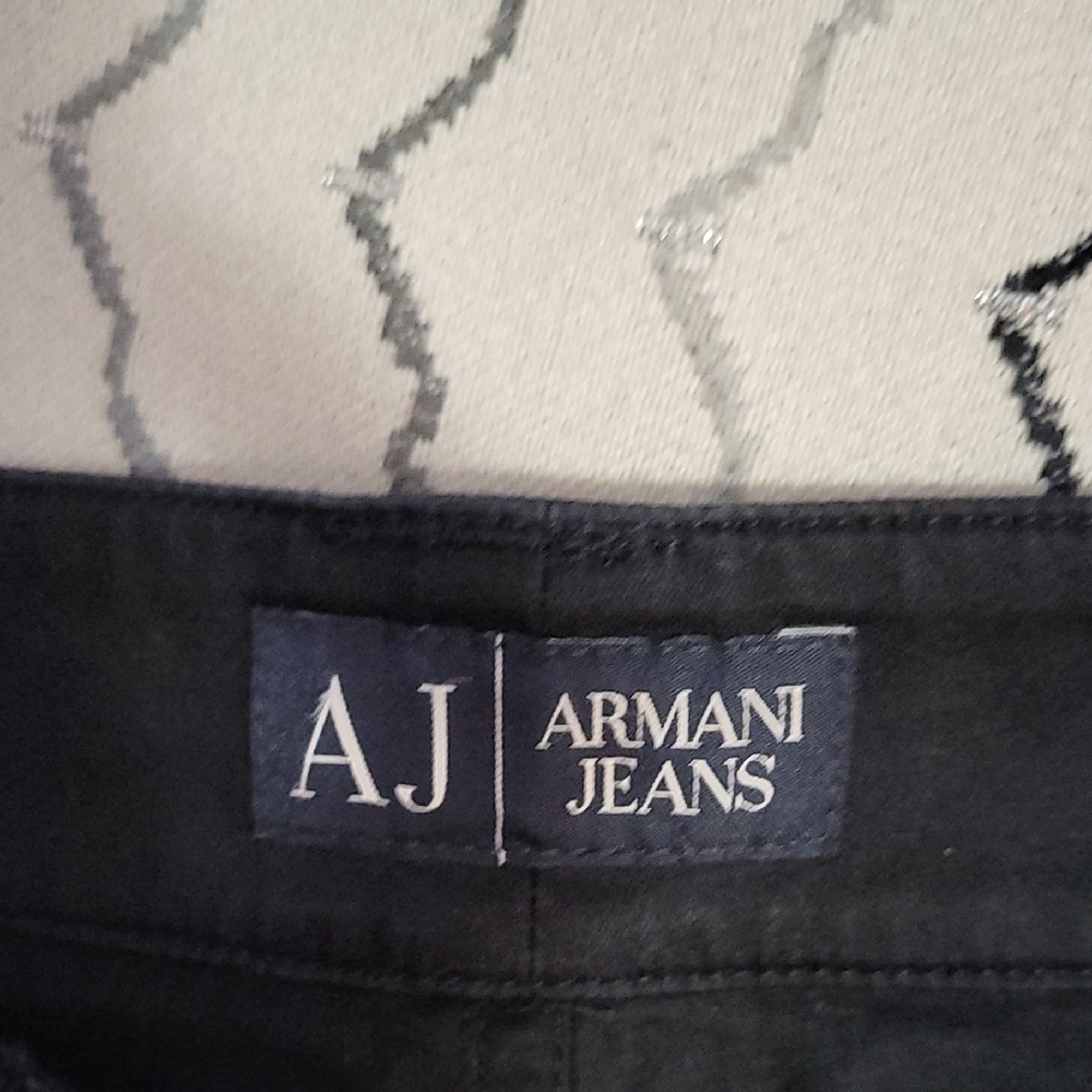 Armani Jeans EUC Black Denim Size 28